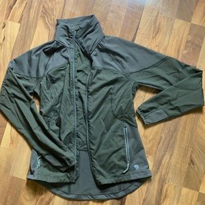 Mountain hardwear lightweight jacket